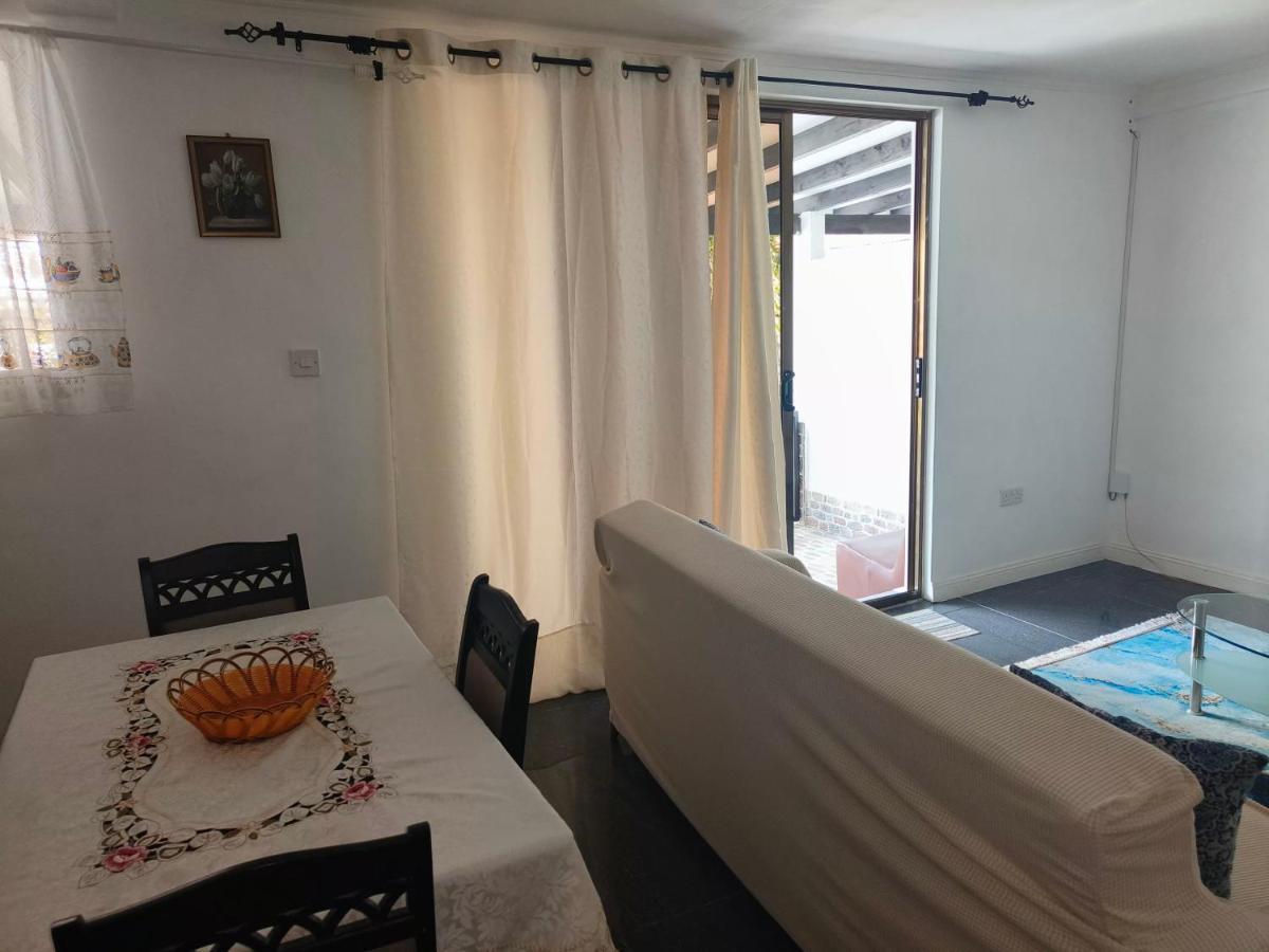 Alpha & Omega Apartment Seychelles Beau Vallon  Εξωτερικό φωτογραφία